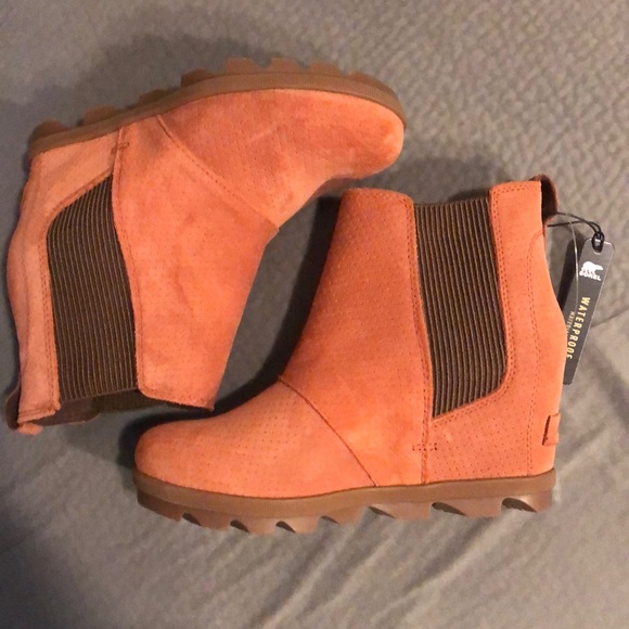 Sorel Joan of Arctic II Wedge Chelsea Bootie NWT - Picture 3 of 7